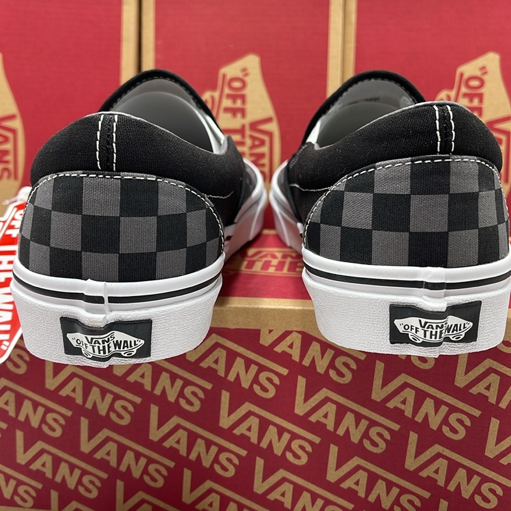 Vans WMNS Classic Slip-On Black/Pewter Checkerboard 
VN000EYEBPJ
Sneakers - Picture 14 of 16